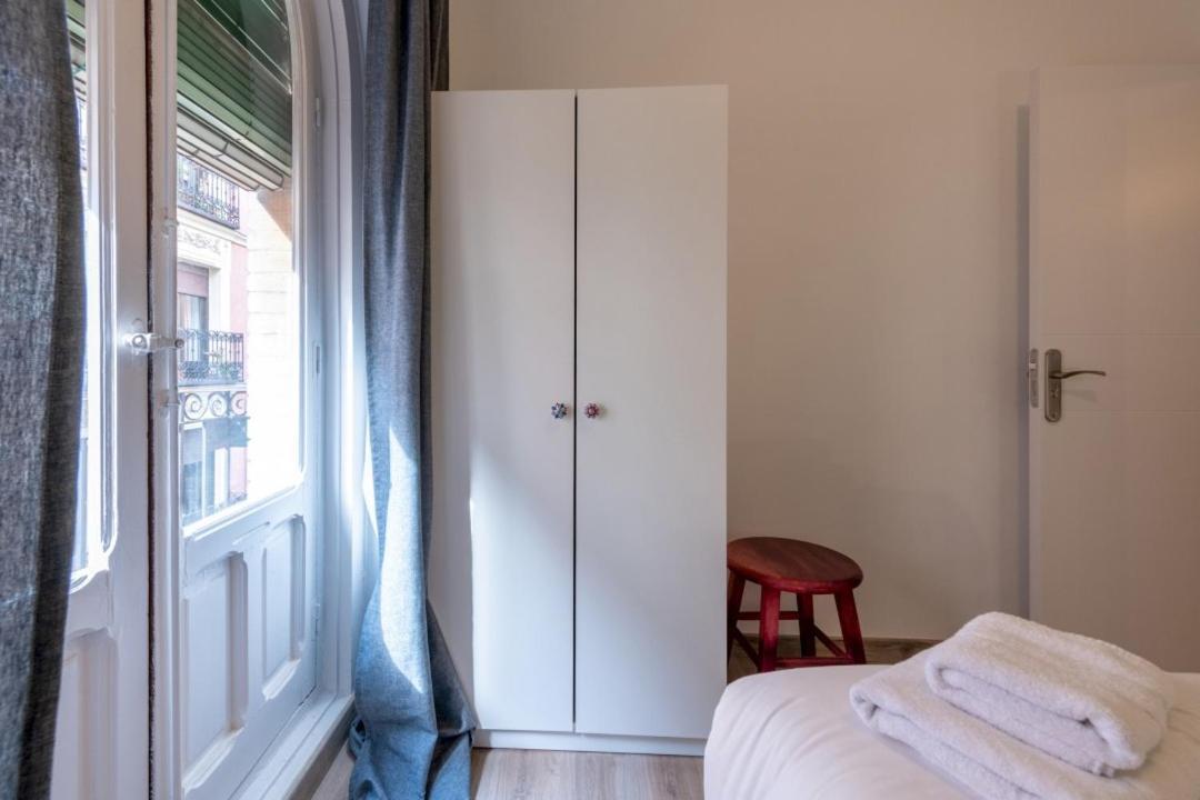 3 Bedrooms 1 Bathroom Furnished - Lavapies- Mintystay Мадрид Экстерьер фото
